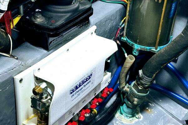 Carver C37 Yacht For Sale