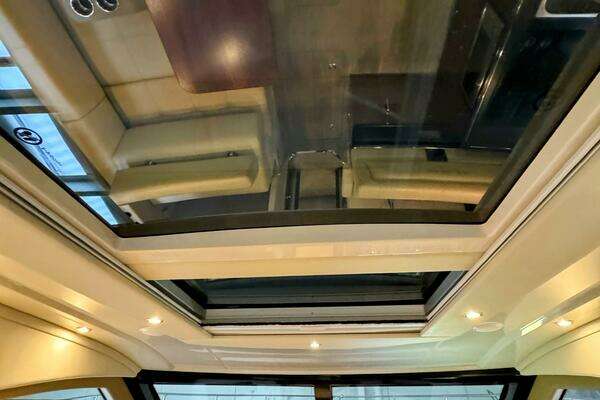 Carver C37 Yacht For Sale