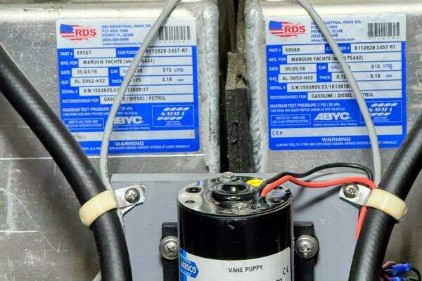 Carver C37 Yacht For Sale