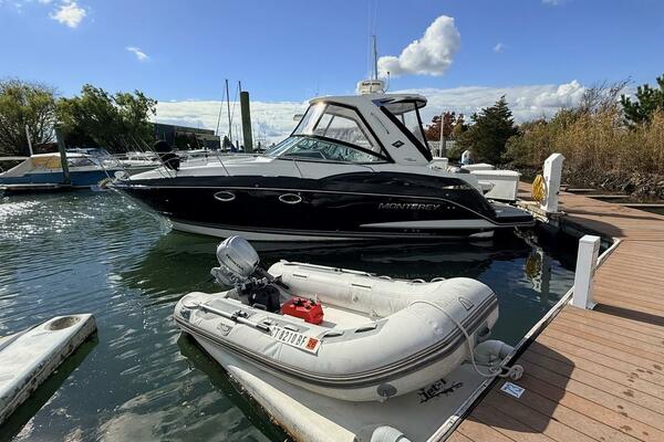 La Bella Sirena 33ft Monterey Yacht For Sale