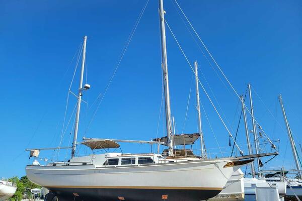 Free Spirit 47ft Alden Yacht For Sale