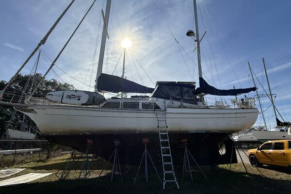 Free Spirit 47ft Alden Yacht For Sale