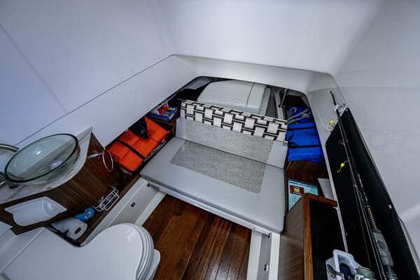 32ft Pursuit Yacht For Sale