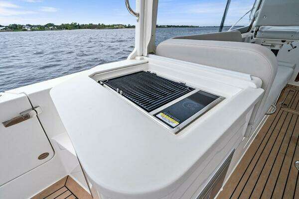 MJM 35 Yacht For Sale