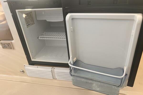 Les Suz 31ft Mainship Yacht For Sale