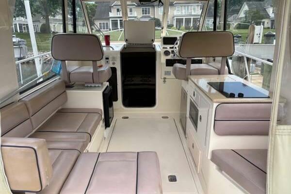 Les Suz 31ft Mainship Yacht For Sale