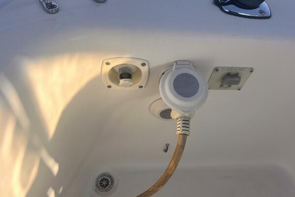 Les Suz 31ft Mainship Yacht For Sale