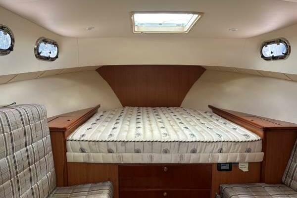 Les Suz 31ft Mainship Yacht For Sale