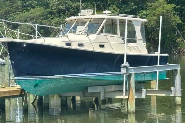 Les Suz 31ft Mainship Yacht For Sale