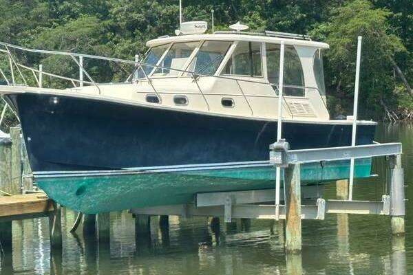31-ft-Mainship-2009-Pilot 31-Les Suz White Stone Virginia United States  yacht for sale