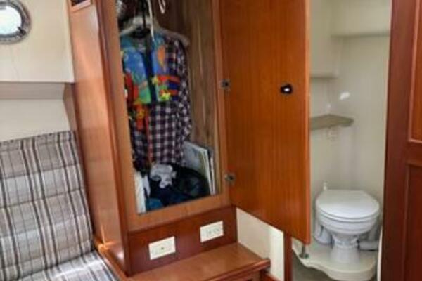 Les Suz 31ft Mainship Yacht For Sale