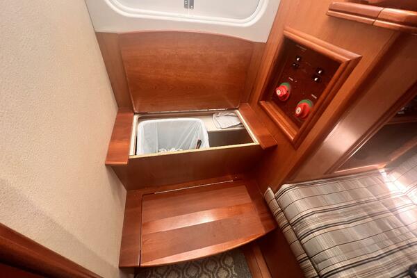 Les Suz 31ft Mainship Yacht For Sale