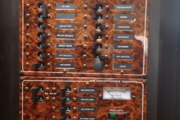 35ft Silverton Yacht For Sale