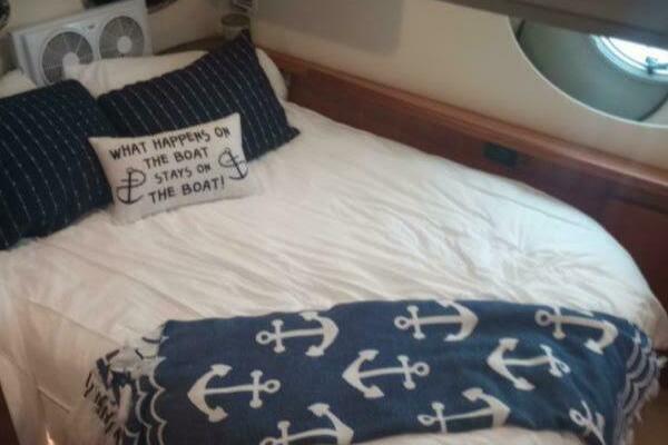 35ft Silverton Yacht For Sale