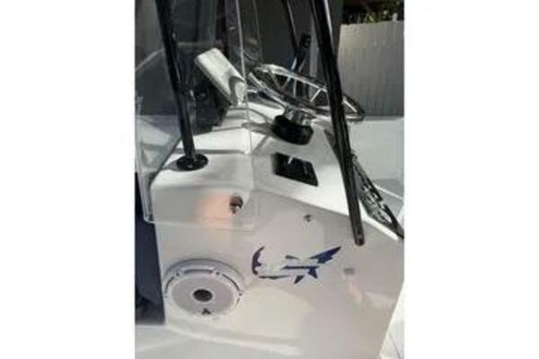17ft Mako Yacht For Sale