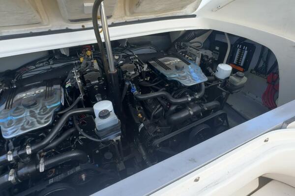 29ft Sea Ray Yacht For Sale