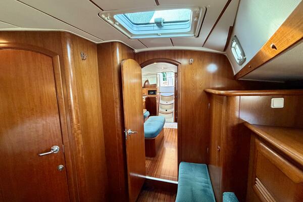 Eda 46ft Beneteau Yacht For Sale