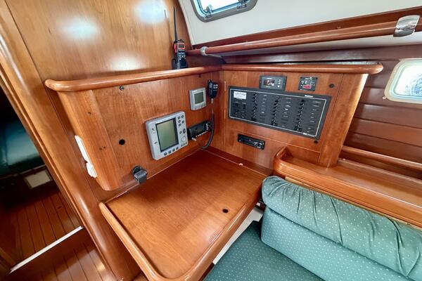 Eda 46ft Beneteau Yacht For Sale