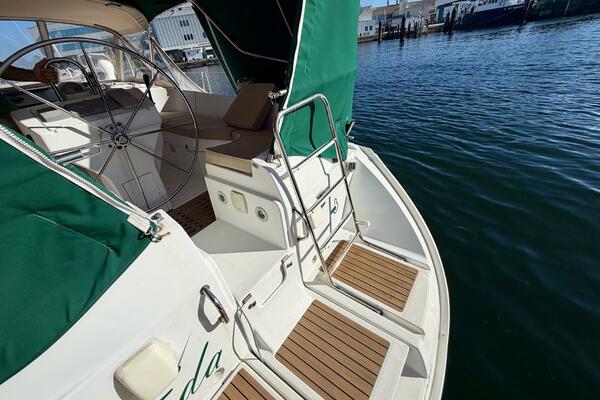 Eda 46ft Beneteau Yacht For Sale