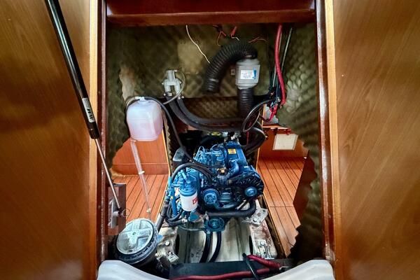 Eda 46ft Beneteau Yacht For Sale