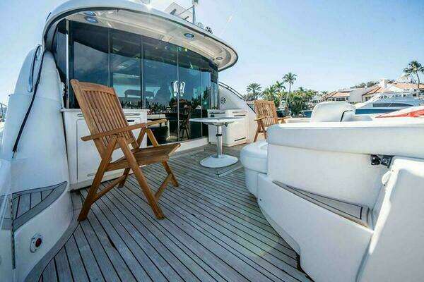 Sea Ray 610 Sundancer Yacht For Sale