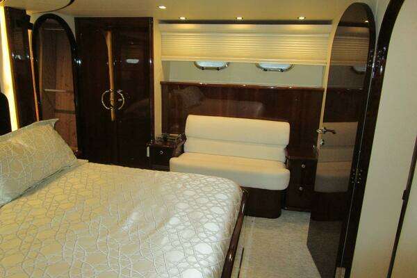 Neptunus Enclosed Skylounge Yacht For Sale
