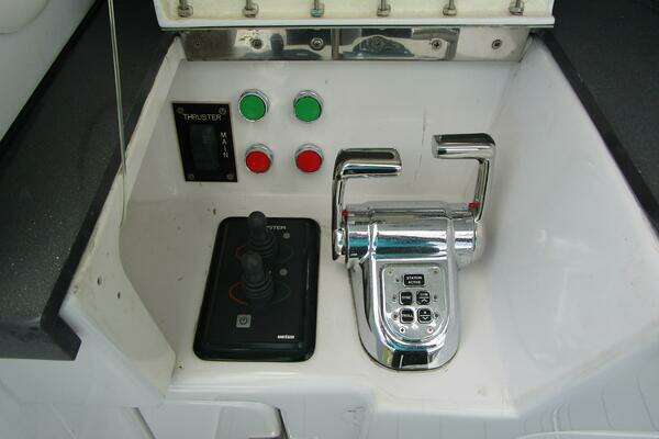 Neptunus Enclosed Skylounge Yacht For Sale