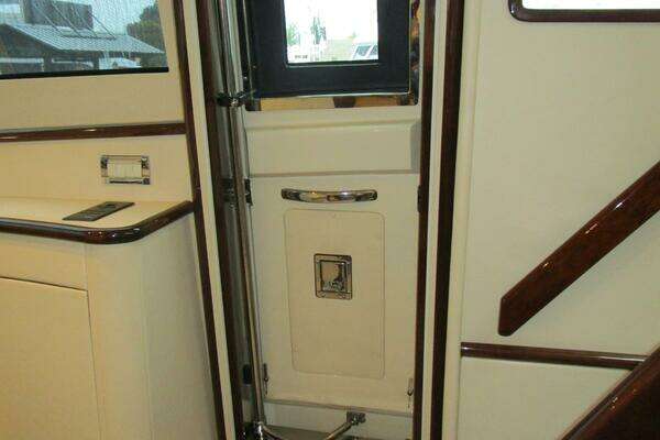 Neptunus Enclosed Skylounge Yacht For Sale