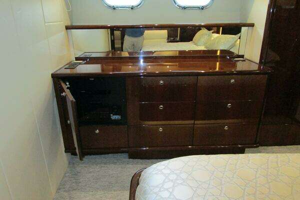 Neptunus Enclosed Skylounge Yacht For Sale