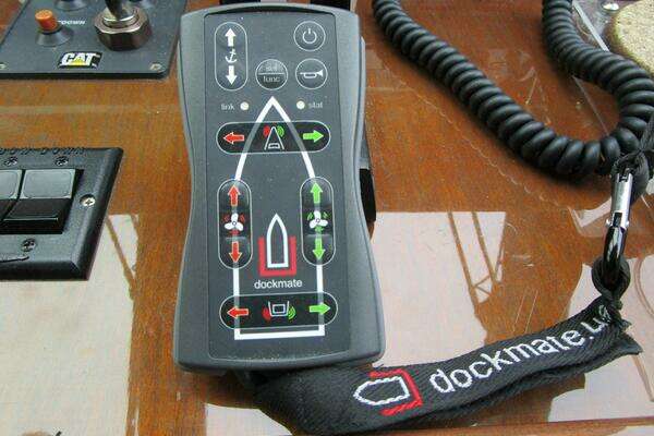 Neptunus Enclosed Skylounge Yacht For Sale