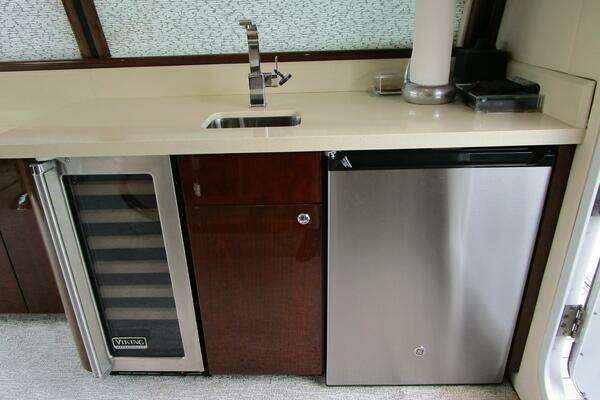 Neptunus Enclosed Skylounge Yacht For Sale