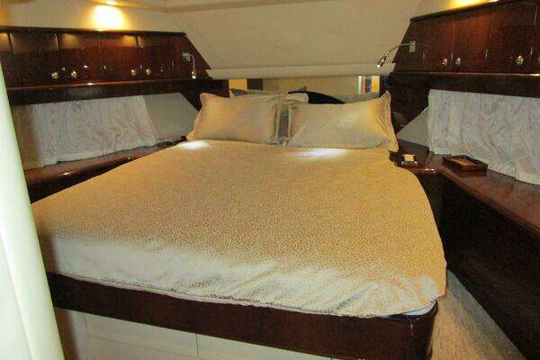 Neptunus Enclosed Skylounge Yacht For Sale