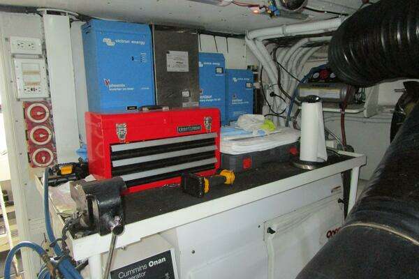 Neptunus Enclosed Skylounge Yacht For Sale