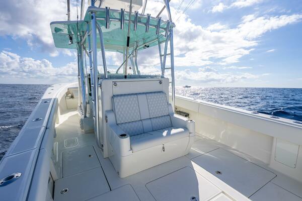 37ft SeaVee Yacht For Sale