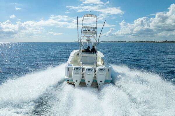 SeaVee 370Z Yacht For Sale