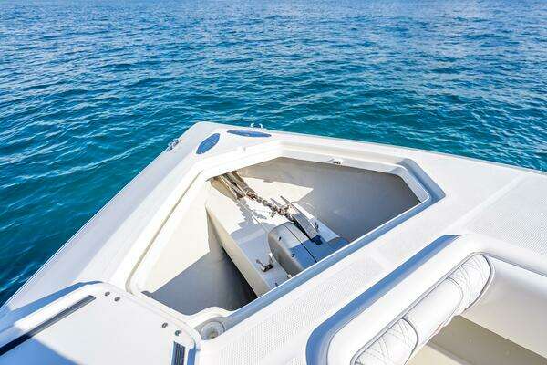 SeaVee 370Z Yacht For Sale