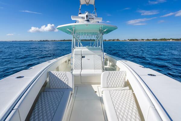 37ft SeaVee Yacht For Sale