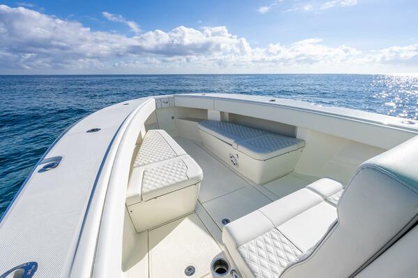 37ft SeaVee Yacht For Sale