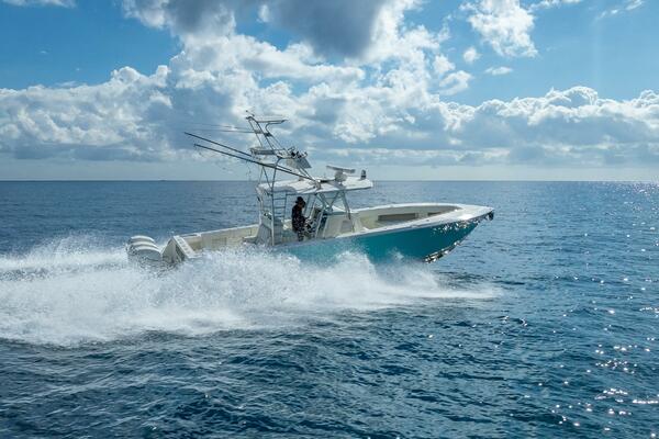 37ft SeaVee Yacht For Sale