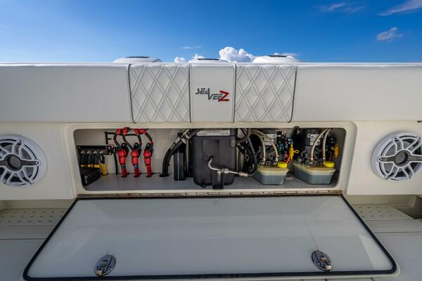 37ft SeaVee Yacht For Sale