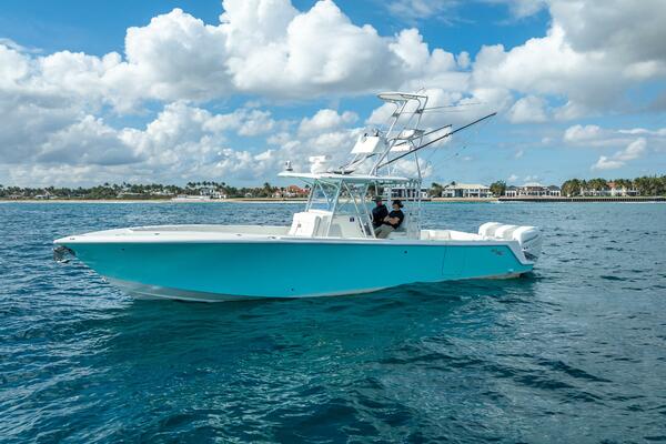 37ft SeaVee Yacht For Sale