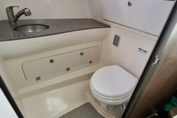 Whaler 31ft Boston Whaler Yacht For Sale