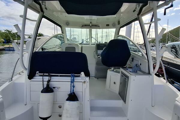 Whaler 31ft Boston Whaler Yacht For Sale