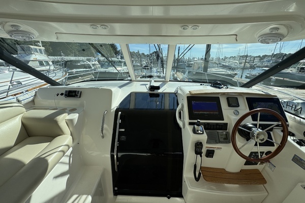 2008 Tiara Yachts 39