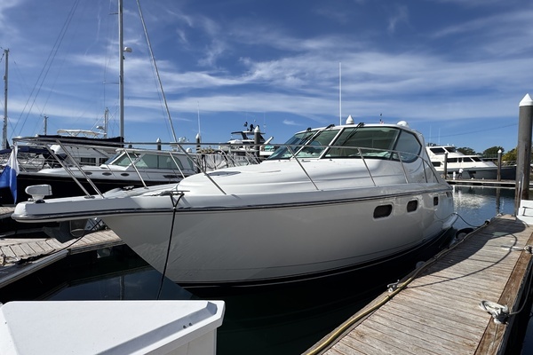 2008 Tiara Yachts 39
