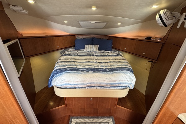 2008 Tiara Yachts 39