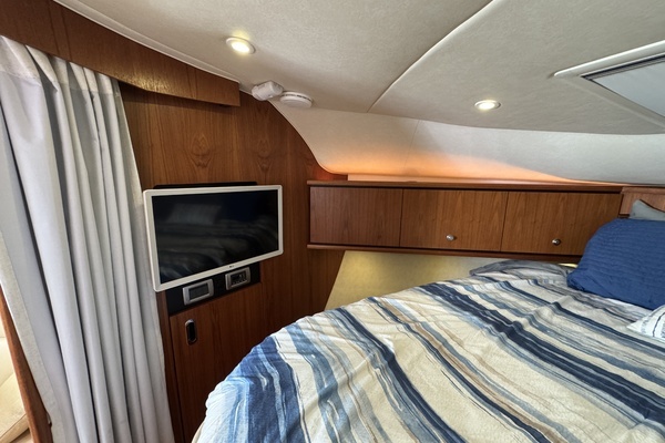 2008 Tiara Yachts 39