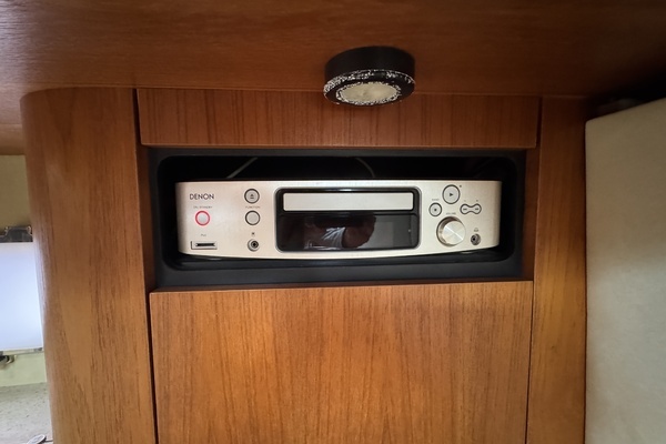 2008 Tiara Yachts 39