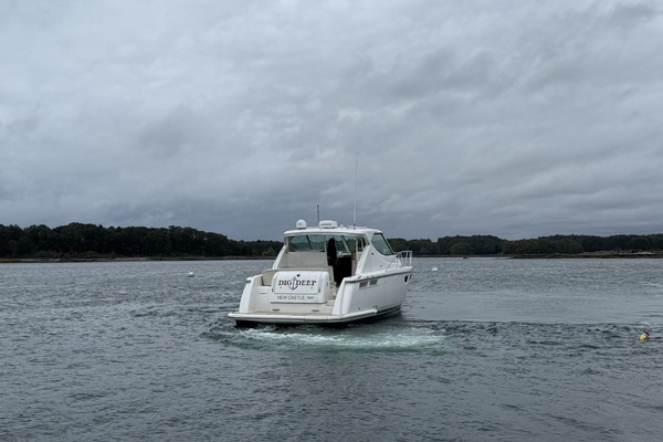 2008 Tiara Yachts 39