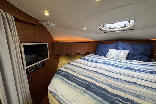 2008 Tiara Yachts 39